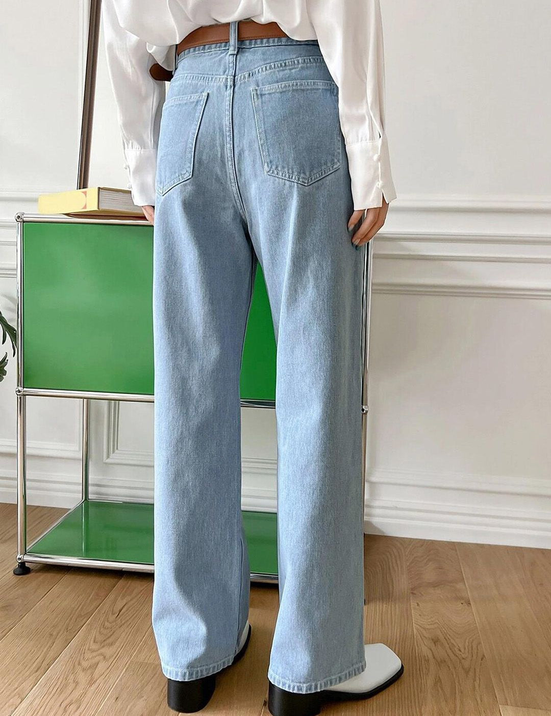 Kotty Women Straight Fit High-Rise Stretchable Jeans