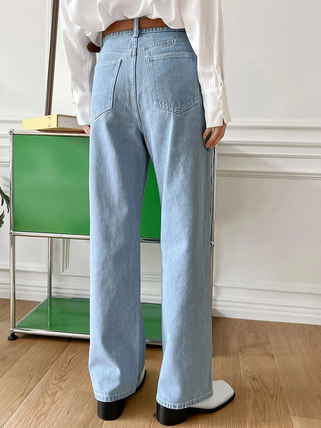 Kotty Women Straight Fit High-Rise Stretchable Jeans