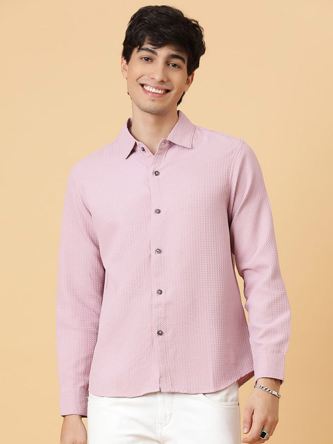 Kotty Men Relaxed Spread Collar Solid Casual Shirt