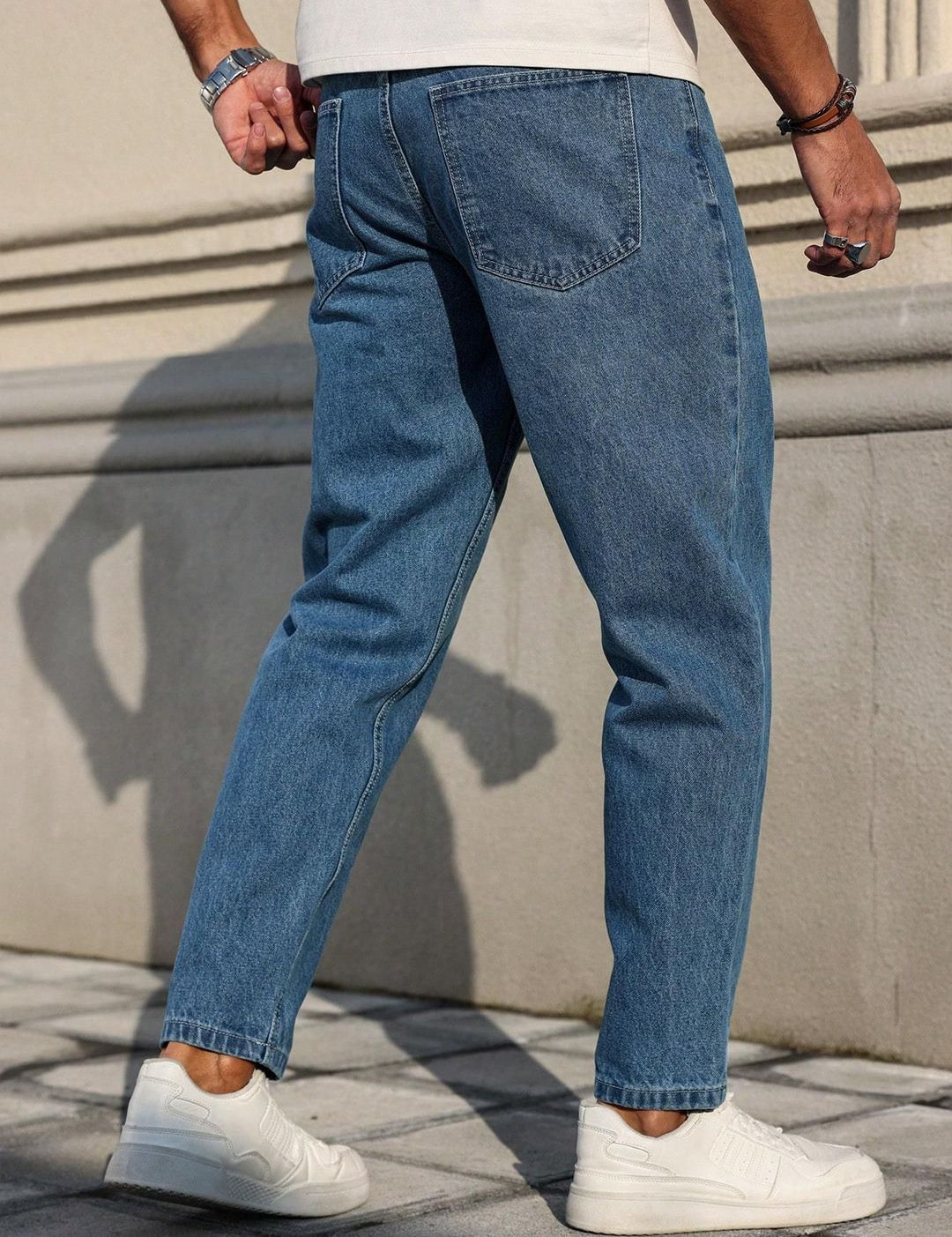 Kotty Men Straight Fit Low-Rise Stretchable Jeans