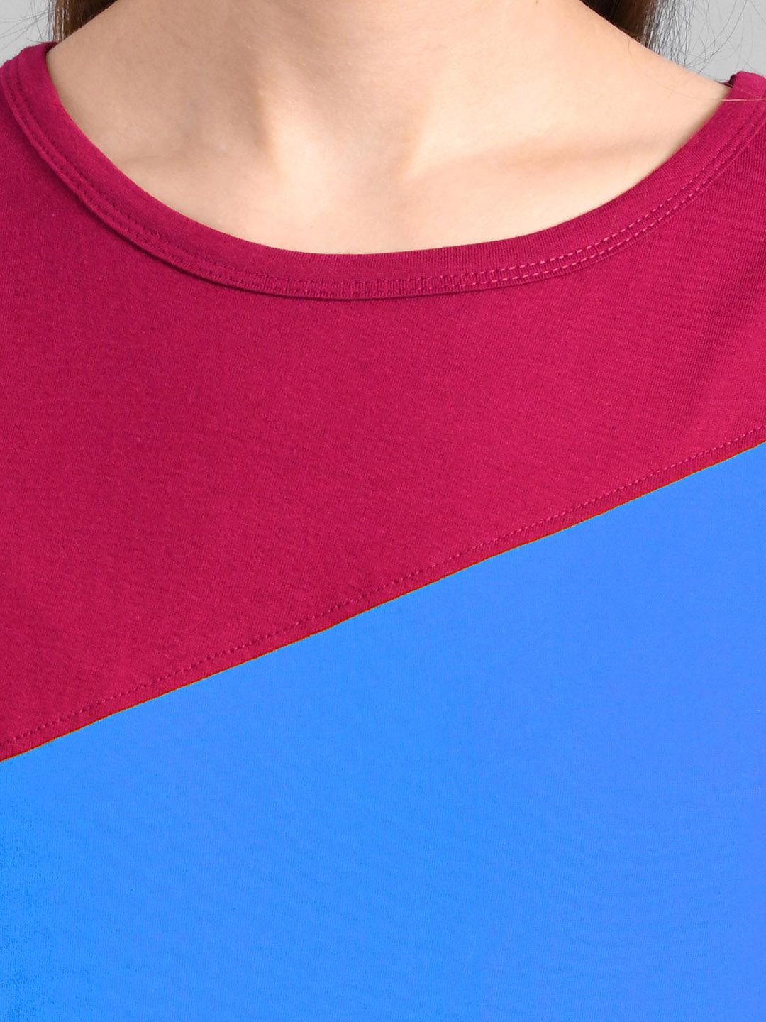 Kotty Women Blue & Maroon Colourblocked Round Neck T-shirt