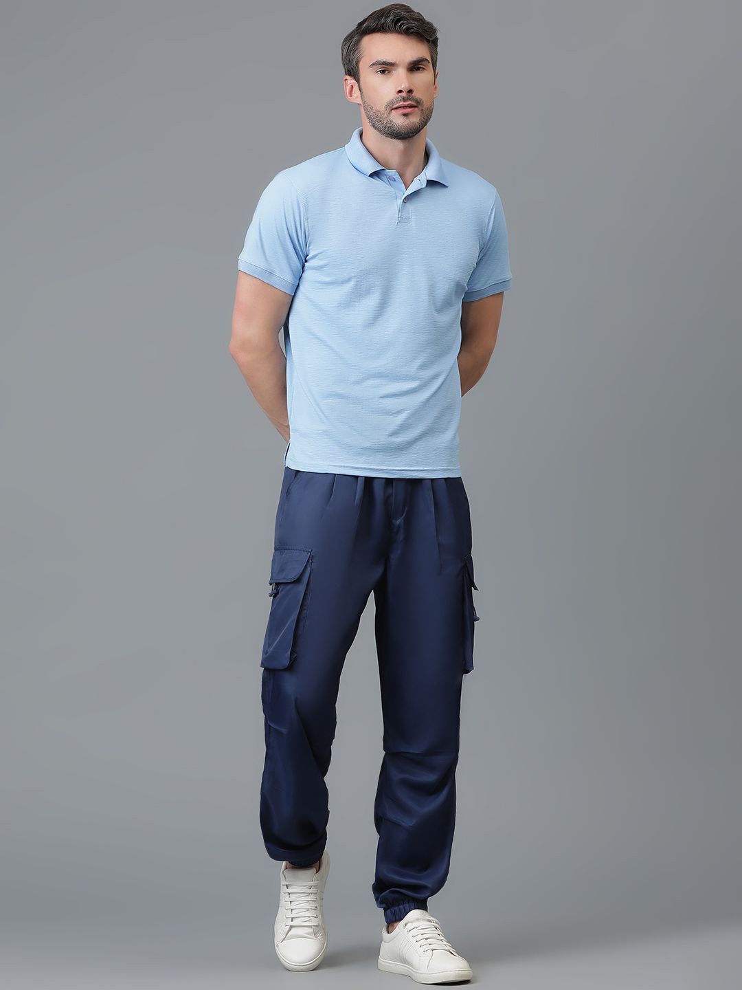 Kotty Men Relaxed Low-Rise Easy Wash Cargos Trousers