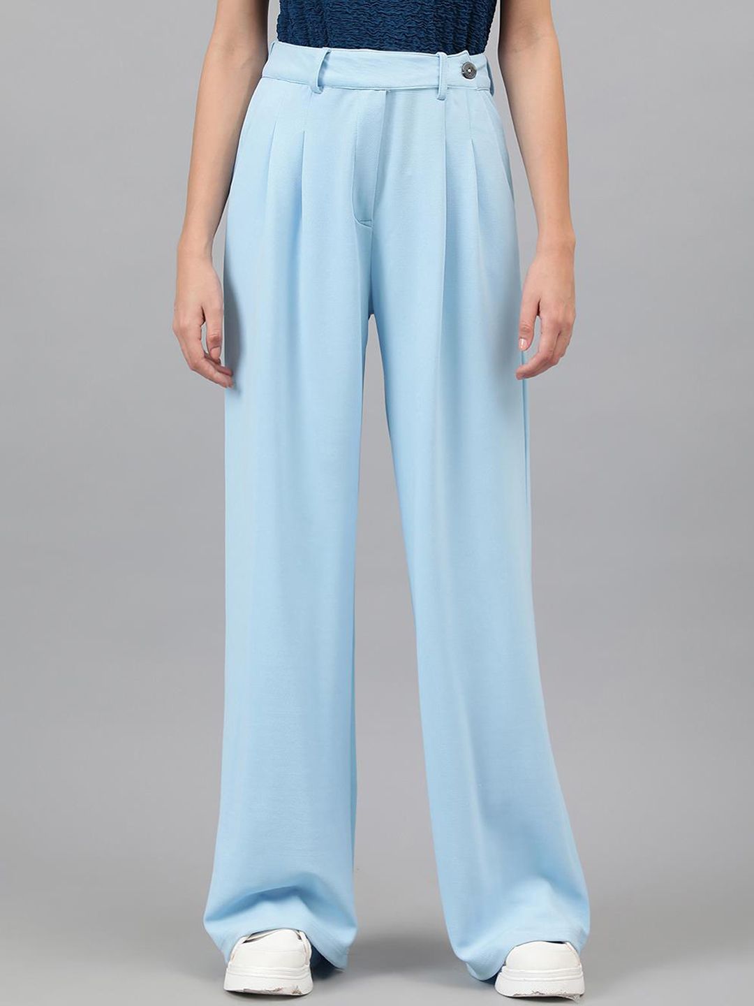 Kotty Women Blue Relaxed Straight Leg Straight Fit Easy Wash Pleated Trousers