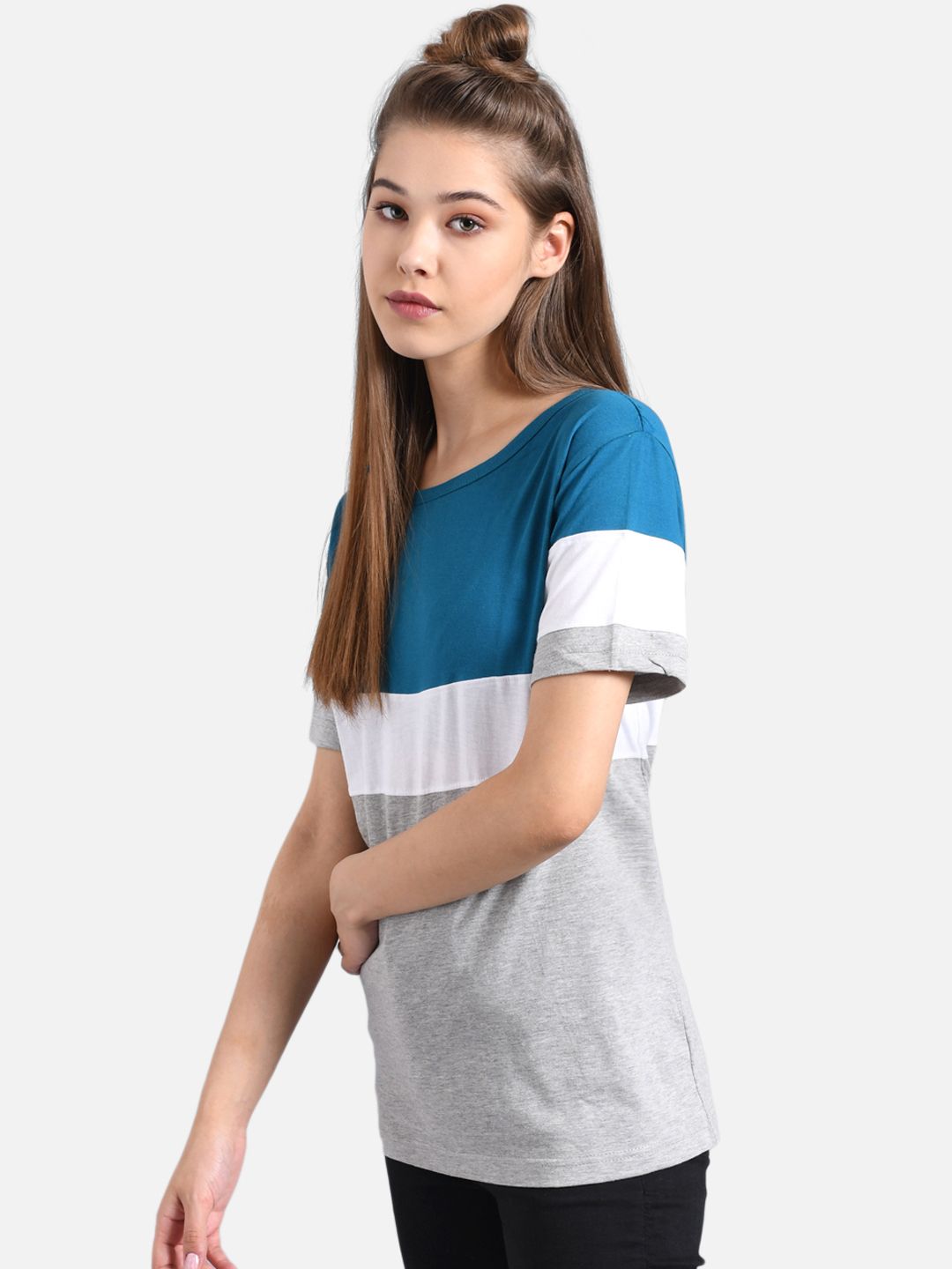 Kotty Women Blue Colourblocked Round Neck T-shirt