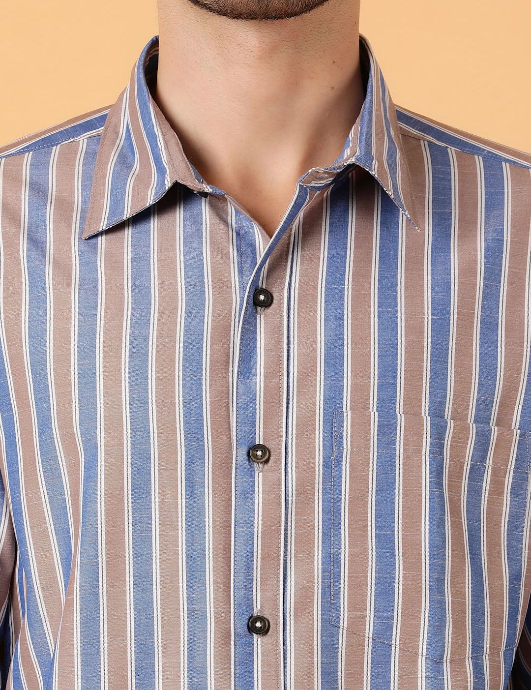 Kotty Men Relaxed Spread Collar Striped Casual Shirt