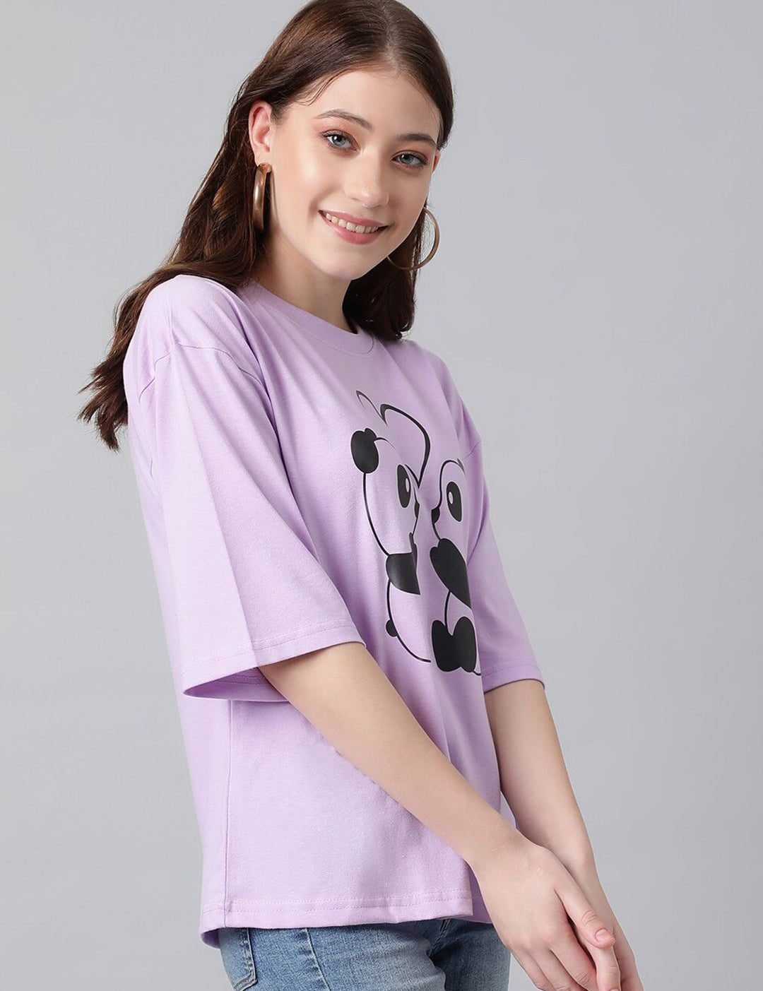 Kotty Graphic Printed Drop-Shoulder Sleeves Oversized T-shirt