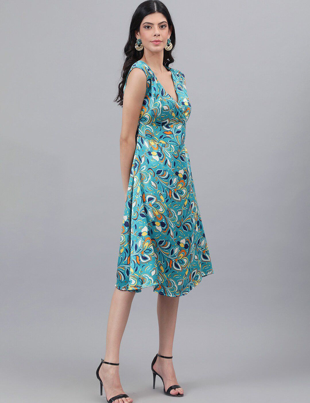 Kotty Floral Printed V-Neck Satin Midi Wrap Dress