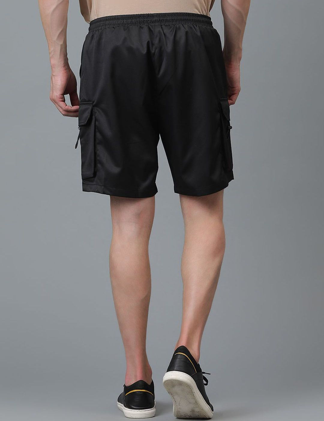 Kotty Men Low-Rise Cargo Shorts