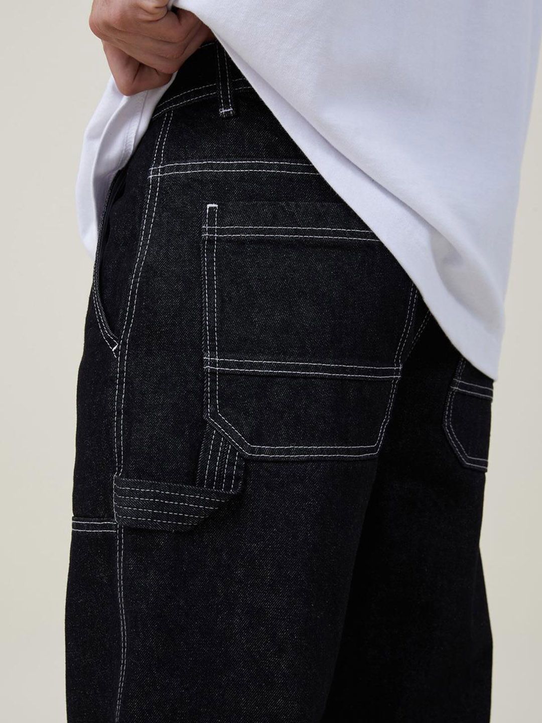 Kotty Men Black Jean Straight Fit Low-Rise Clean Look Stretchable Jeans