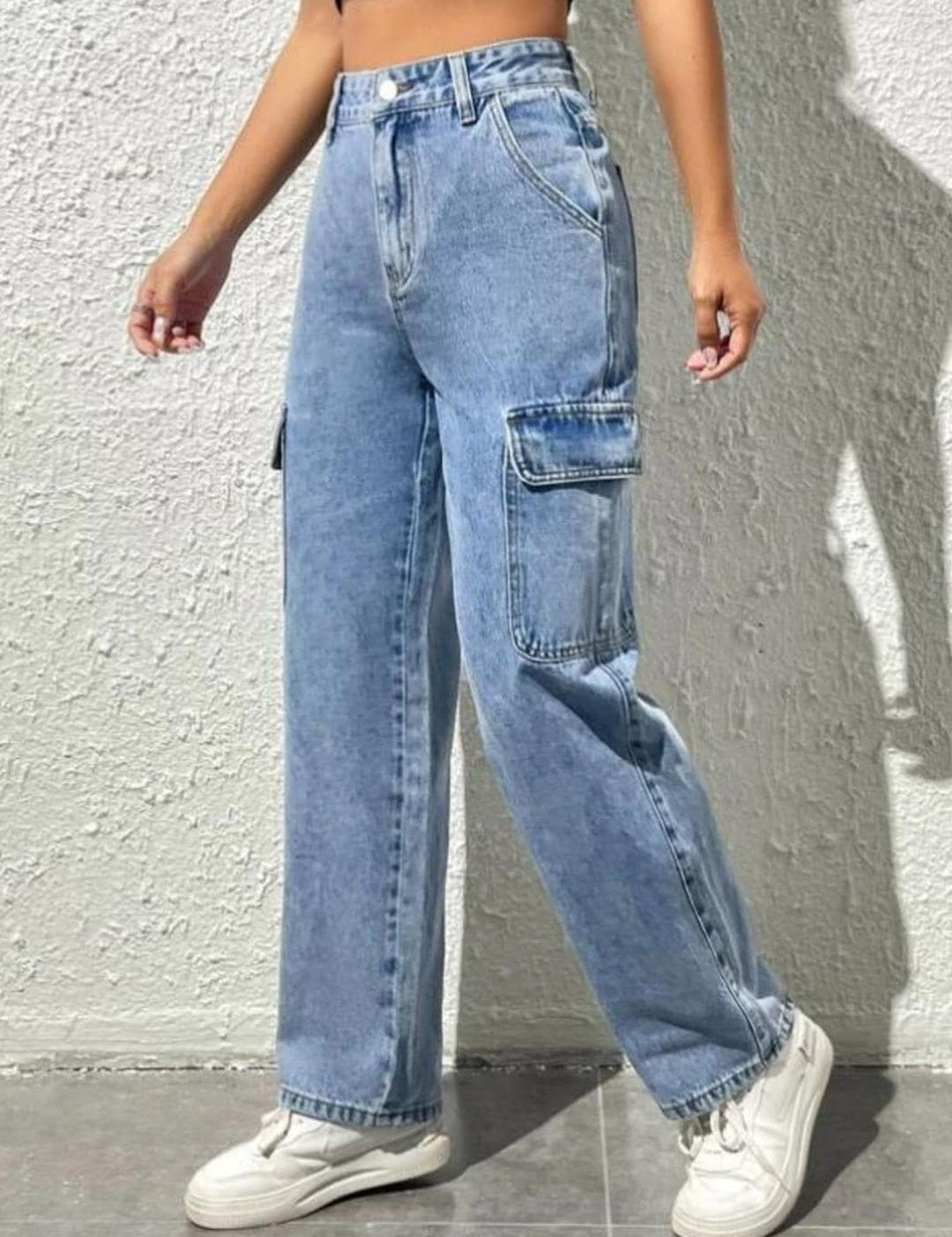 Kotty Women Blue Jean Straight Fit High-Rise Light Fade Clean Look Stretchable Jeans