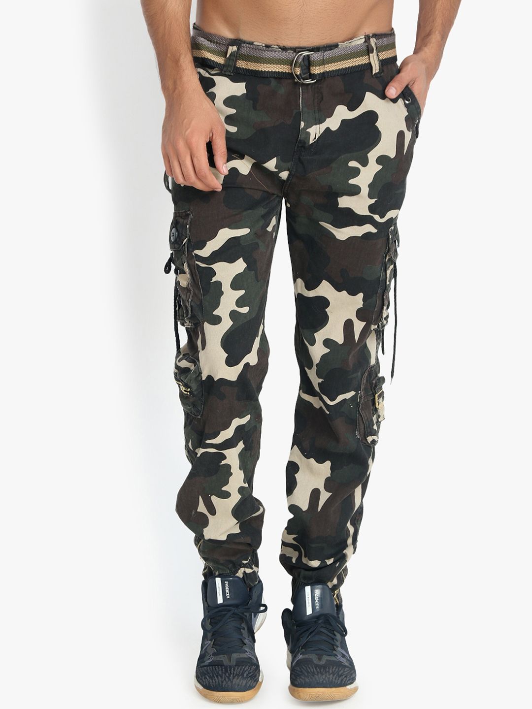 Kotty Men Cream-Coloured & Olive Green Regular Fit Camouflage Printed Cargos