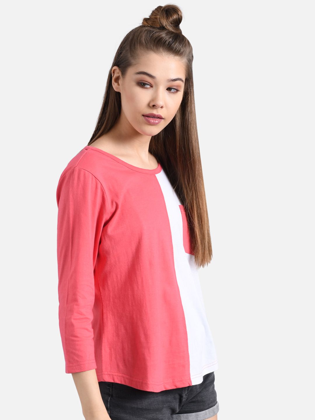 Kotty Women Pink & White Colourblocked Round Neck T-shirt