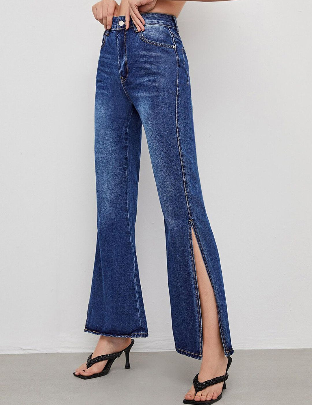 Kotty Women Jean Flared High-Rise Light Fade Stretchable Jeans