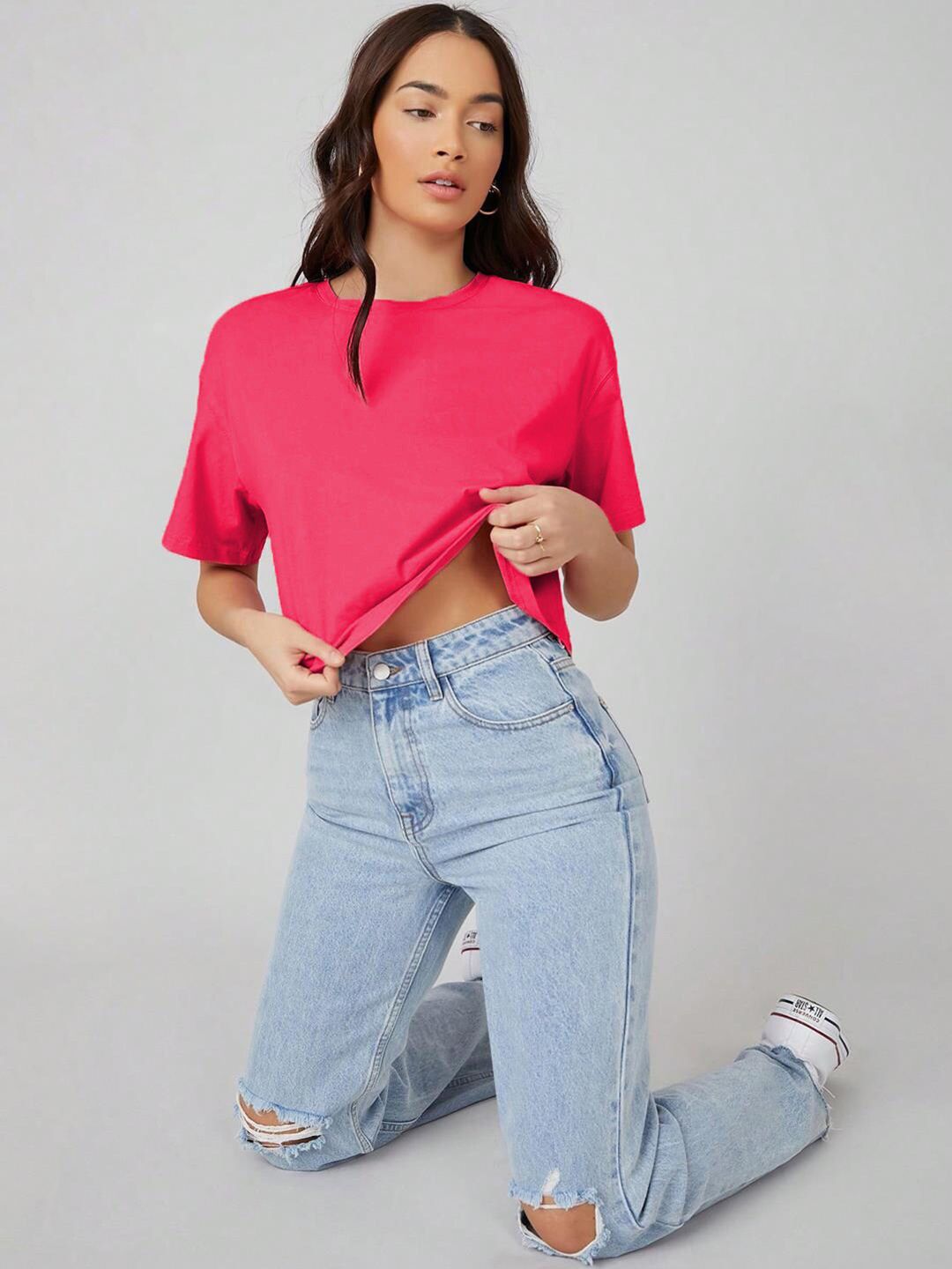 Kotty Round Neck Drop-Shoulder Sleeves Oversized Crop T-shirt