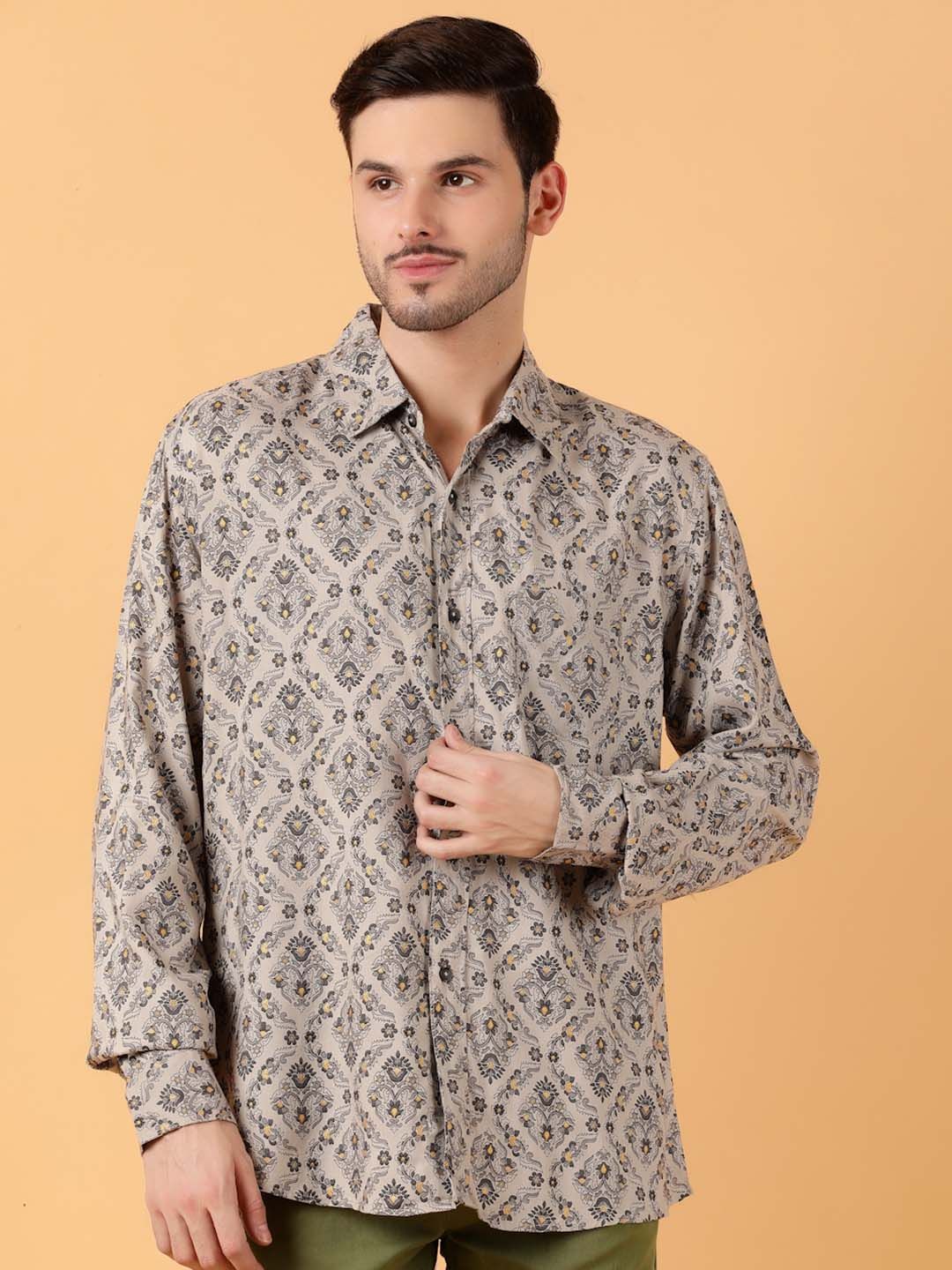 Kotty Men Relaxed Spread Collar Graphic Printed Cotton Casual Shirt