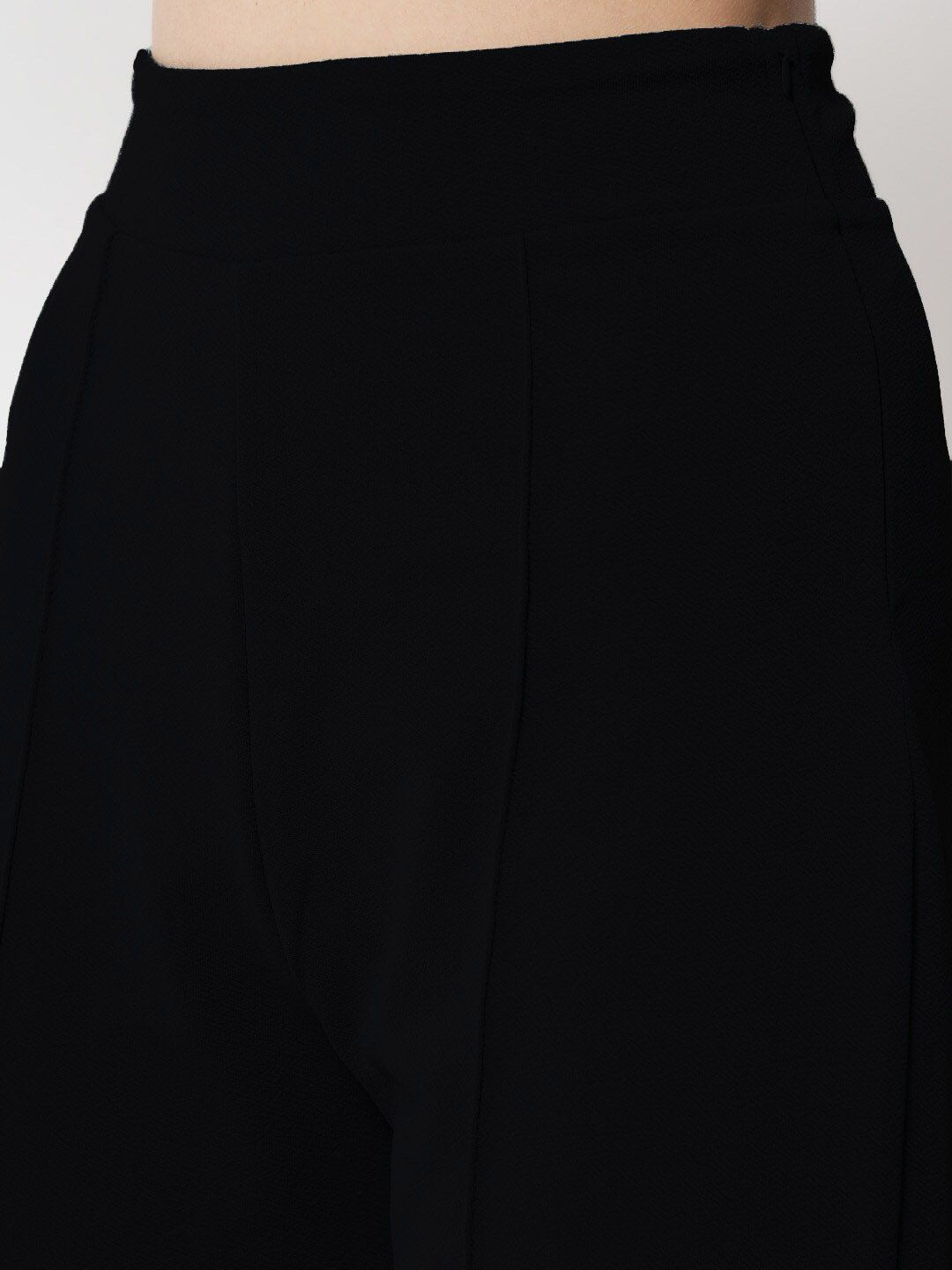 Kotty Women Black Comfort Straight Fit High-Rise Easy Wash Pleated Trousers
