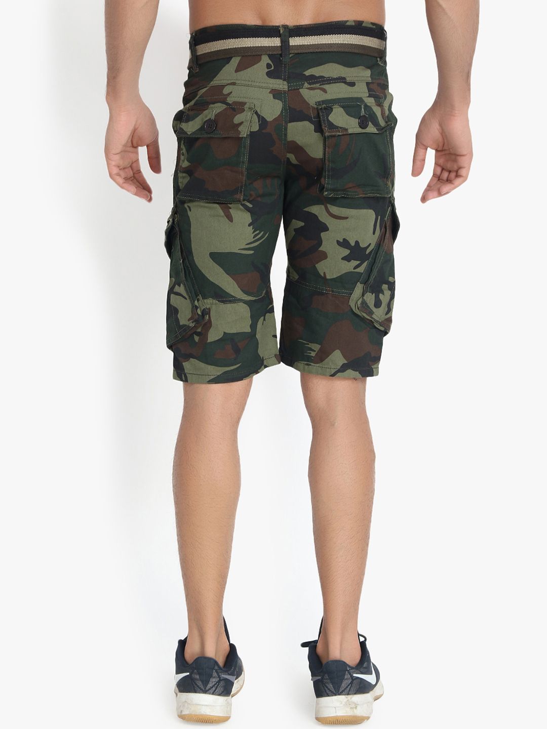 Kotty Men Olive Green Camouflage Printed Regular Fit Cargo Shorts
