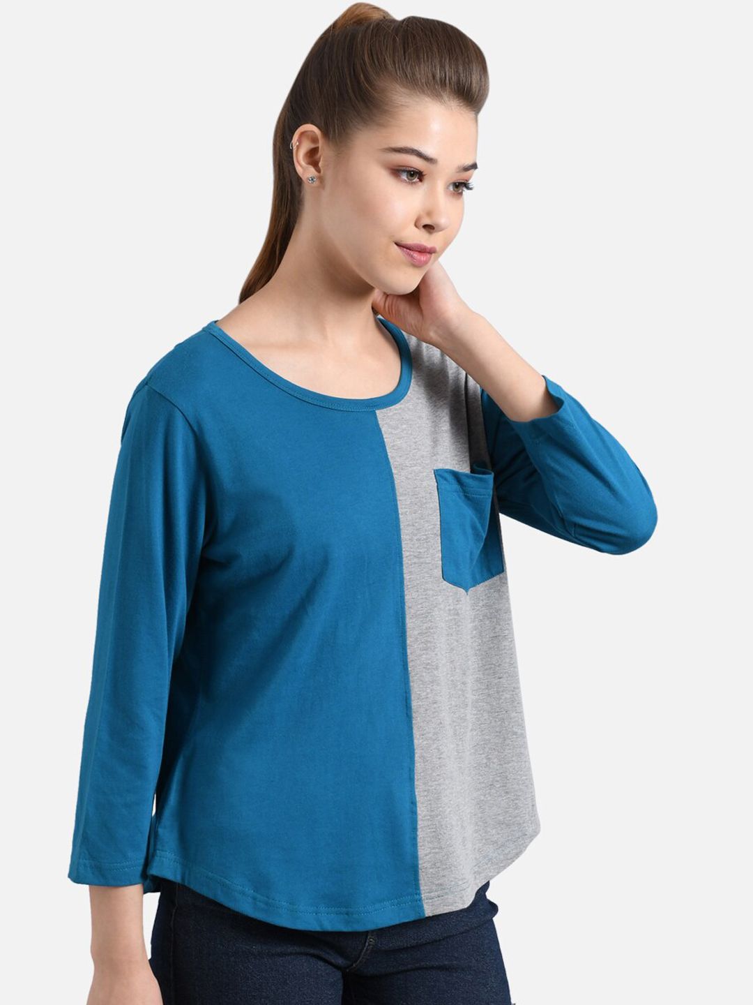 Kotty Women Blue Colourblocked Round Neck T-shirt