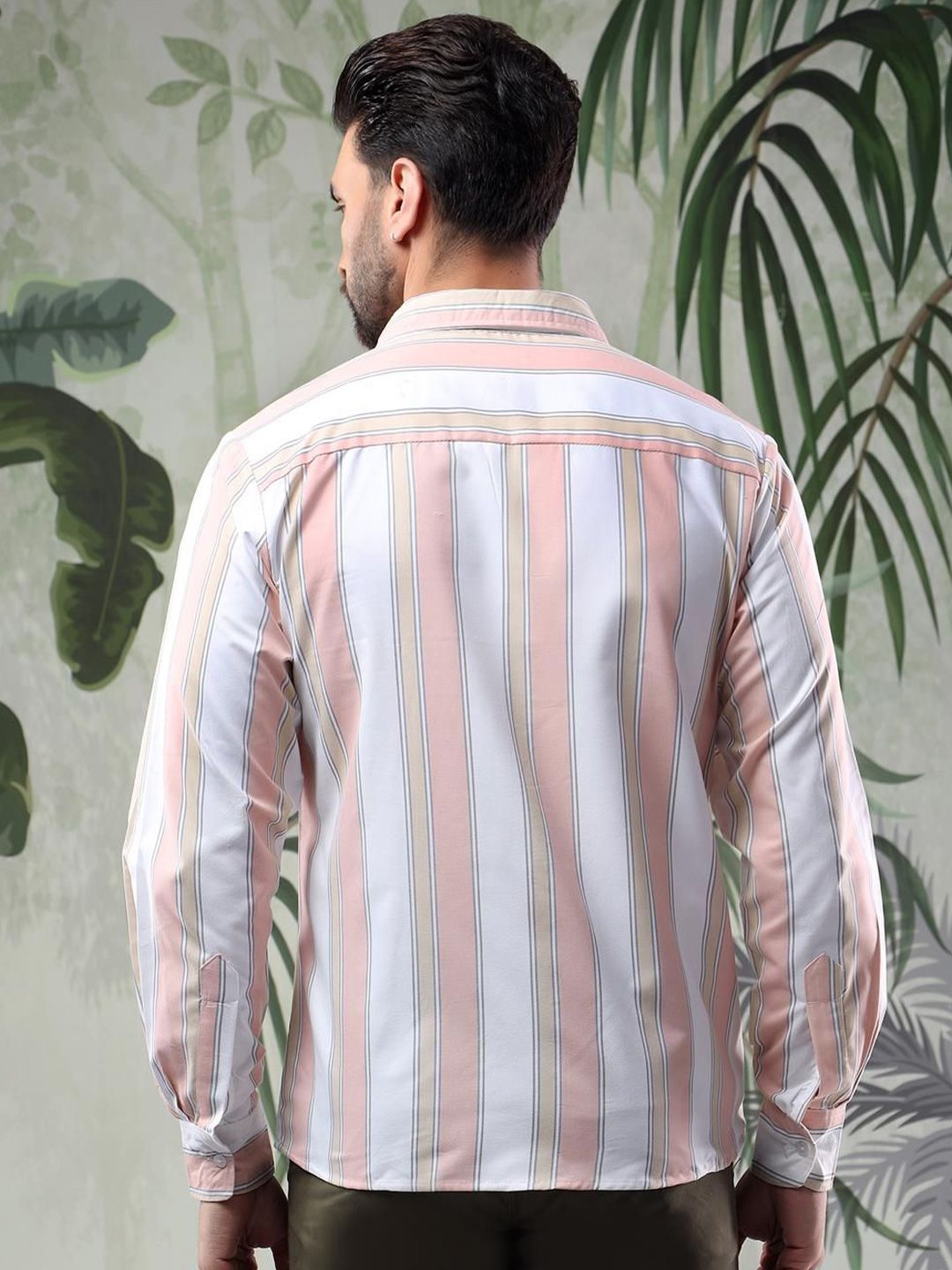 Kotty Men Spread Collar Vertical Striped Casual Shirt