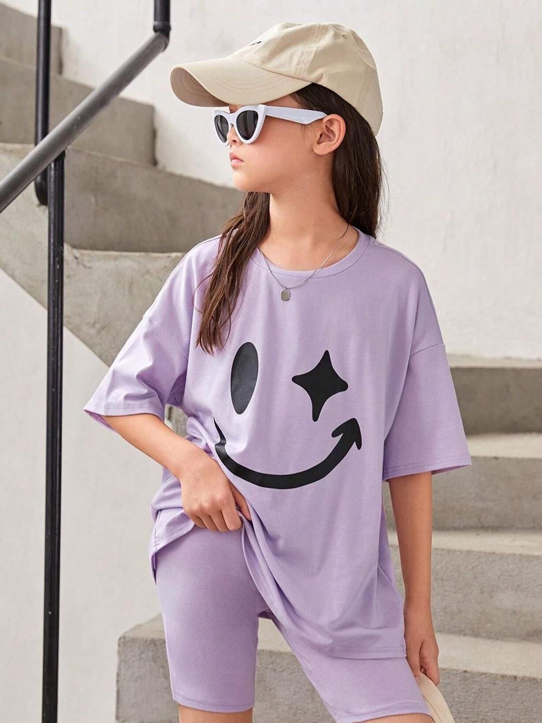 Kotty Girls Graphic Printed Round Neck Cotton Oversized T-shirt