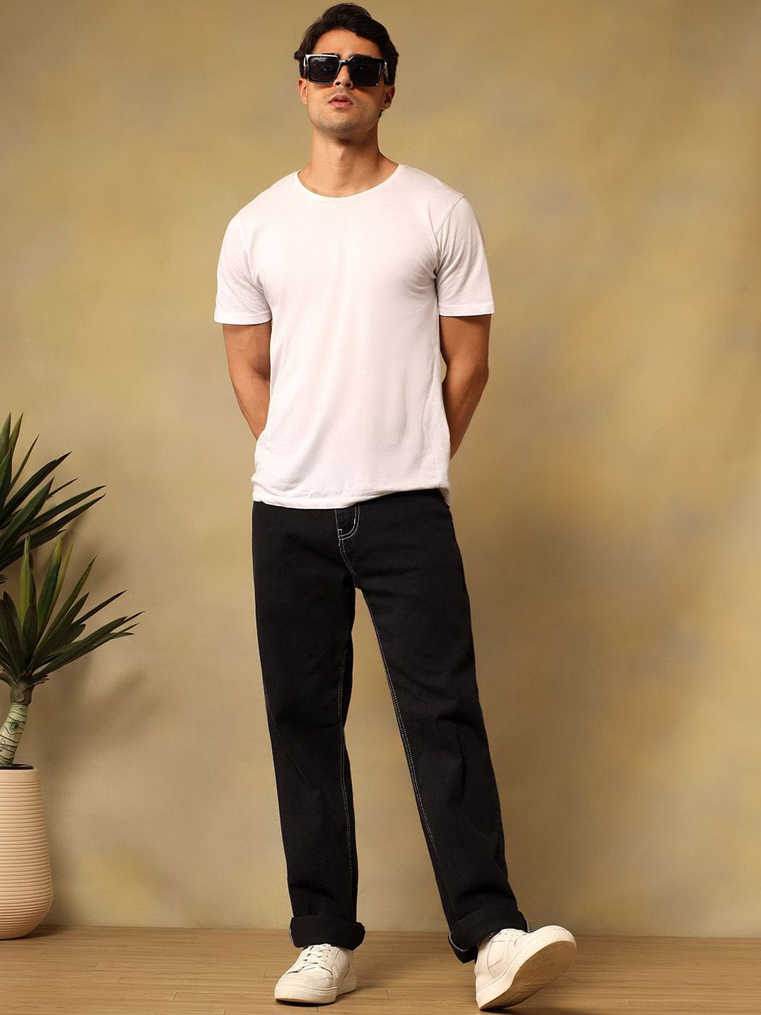 Kotty Men Solid Regular Fit Mid-Rise Stretchable Jeans