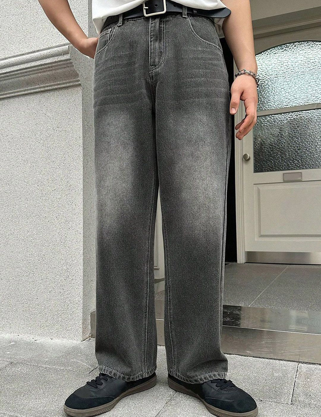 Kotty Men Mid-Rise Jean Wide Leg Heavy Fade Stretchable Cotton Jeans