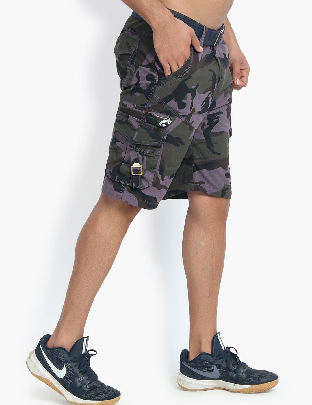 Kotty Men Purple & Green Camouflage Printed Regular Fit Cargo Shorts