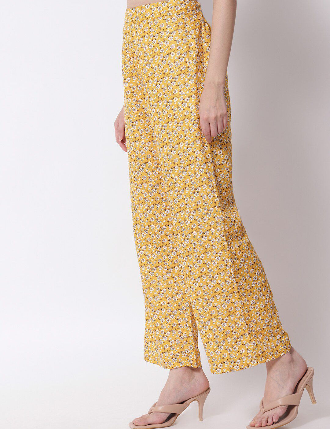 Kotty Women Mustard Yellow Floral Printed Relaxed High-Rise Easy Wash Trousers