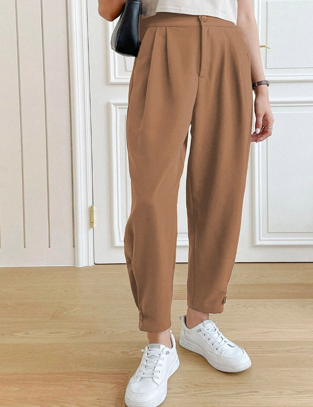 Kotty Women Brown Relaxed Straight Fit High-Rise Easy Wash Pleated Trousers