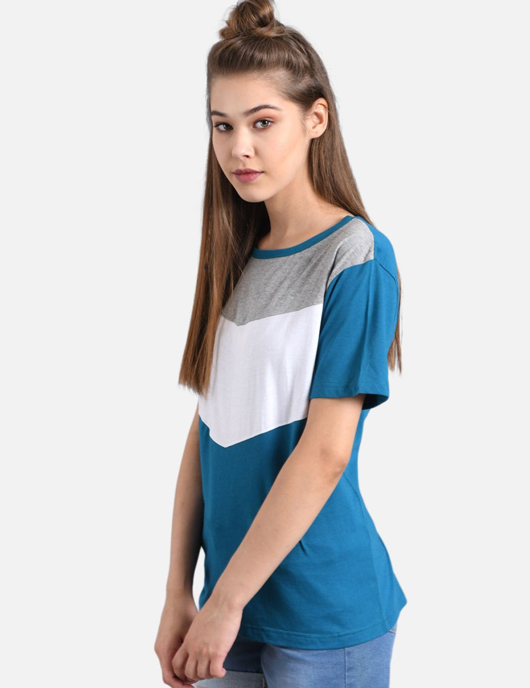 Kotty Women Blue & White Colourblocked Round Neck T-shirt