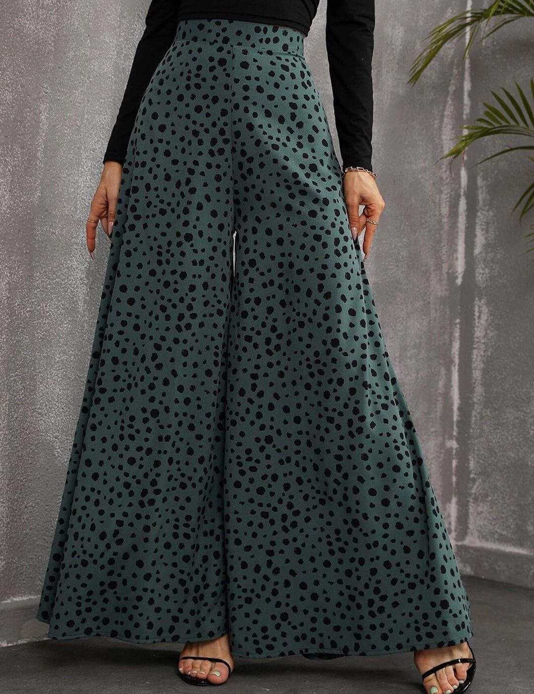 Kotty Women Green Printed Relaxed Flared High-Rise Easy Wash Trousers