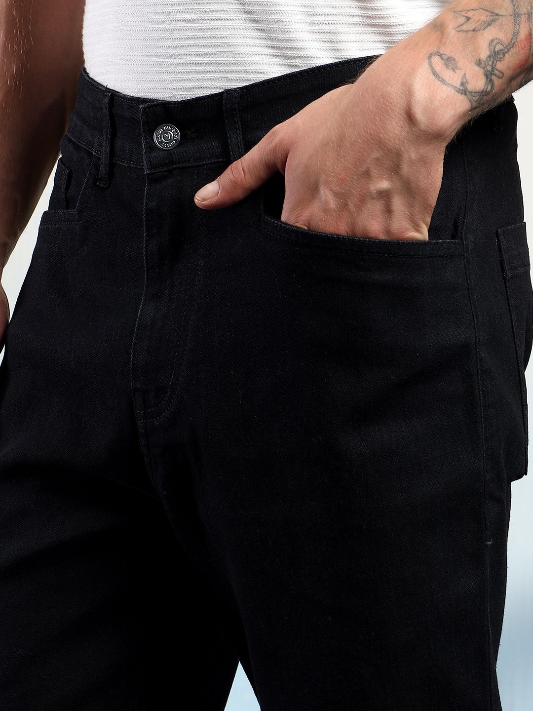 Kotty Men Low-Rise Wrinkle Free Pleated Cargos Trousers