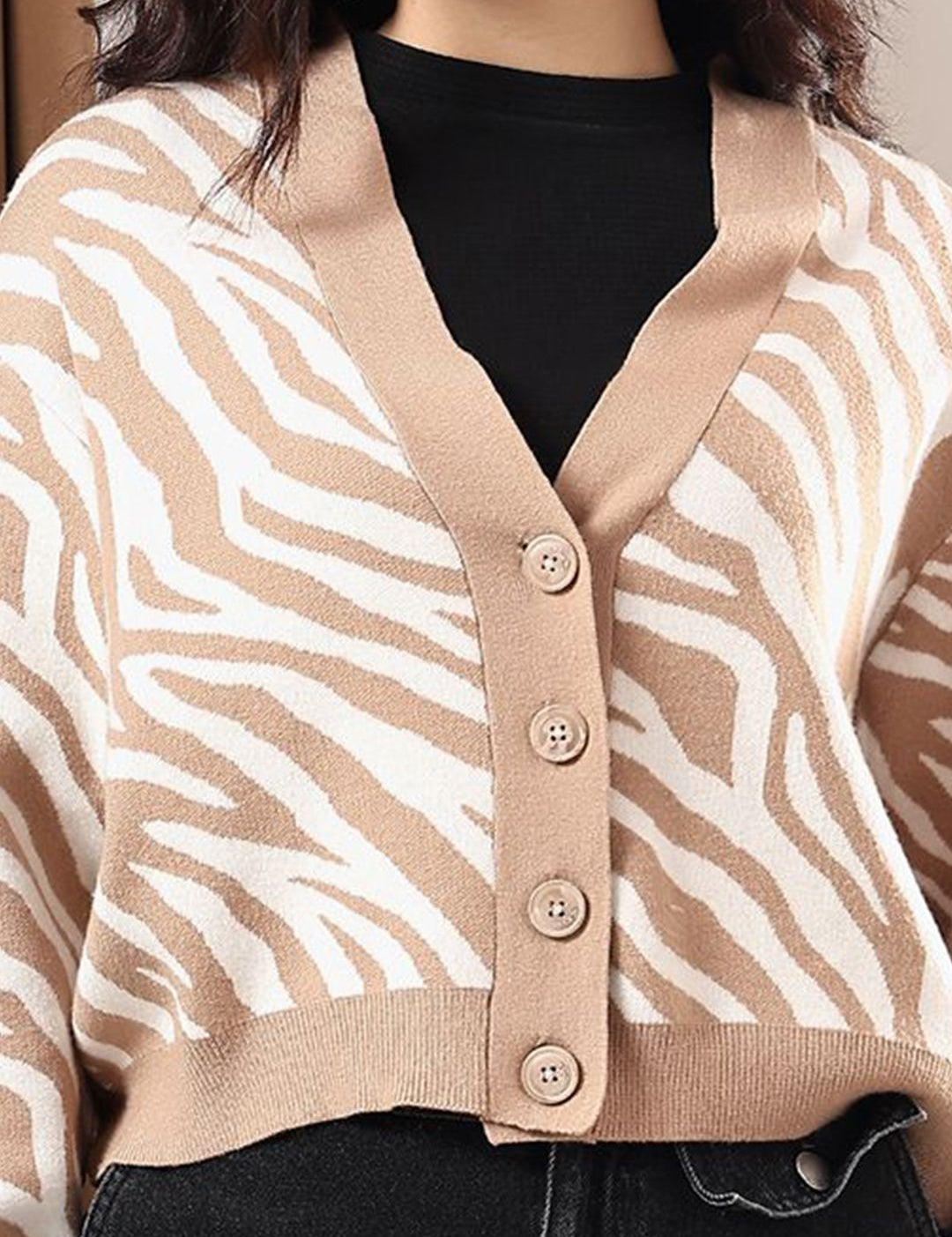 Kotty Women Animal Printed Crop Cardigan Sweaters