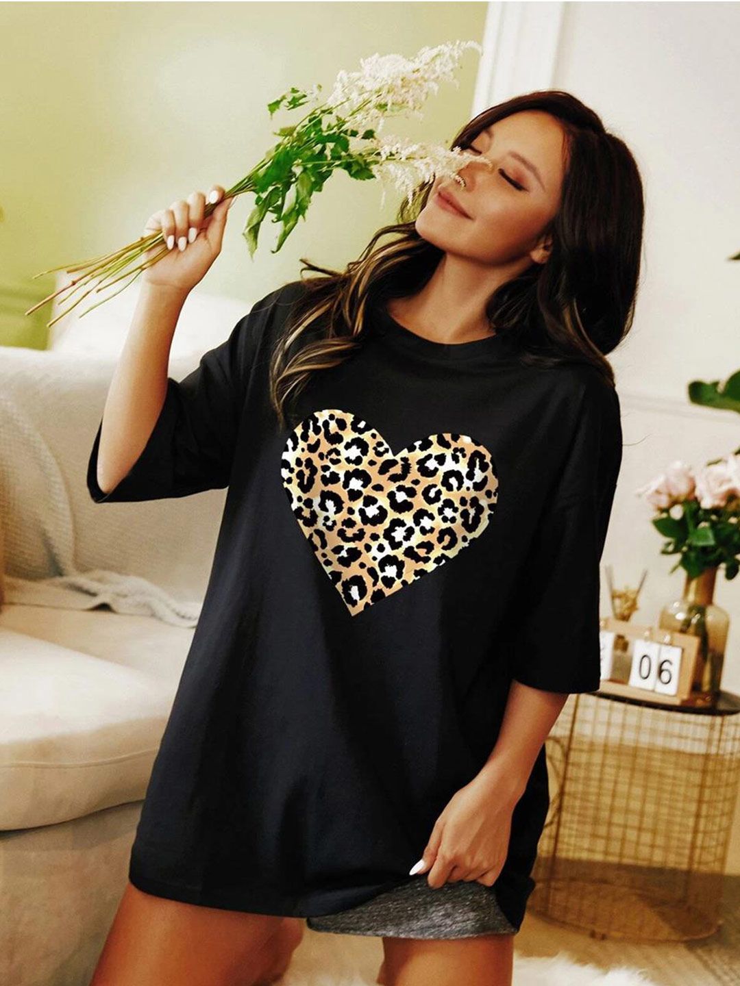 Kotty Conversational Printed Oversize Cotton T-shirt