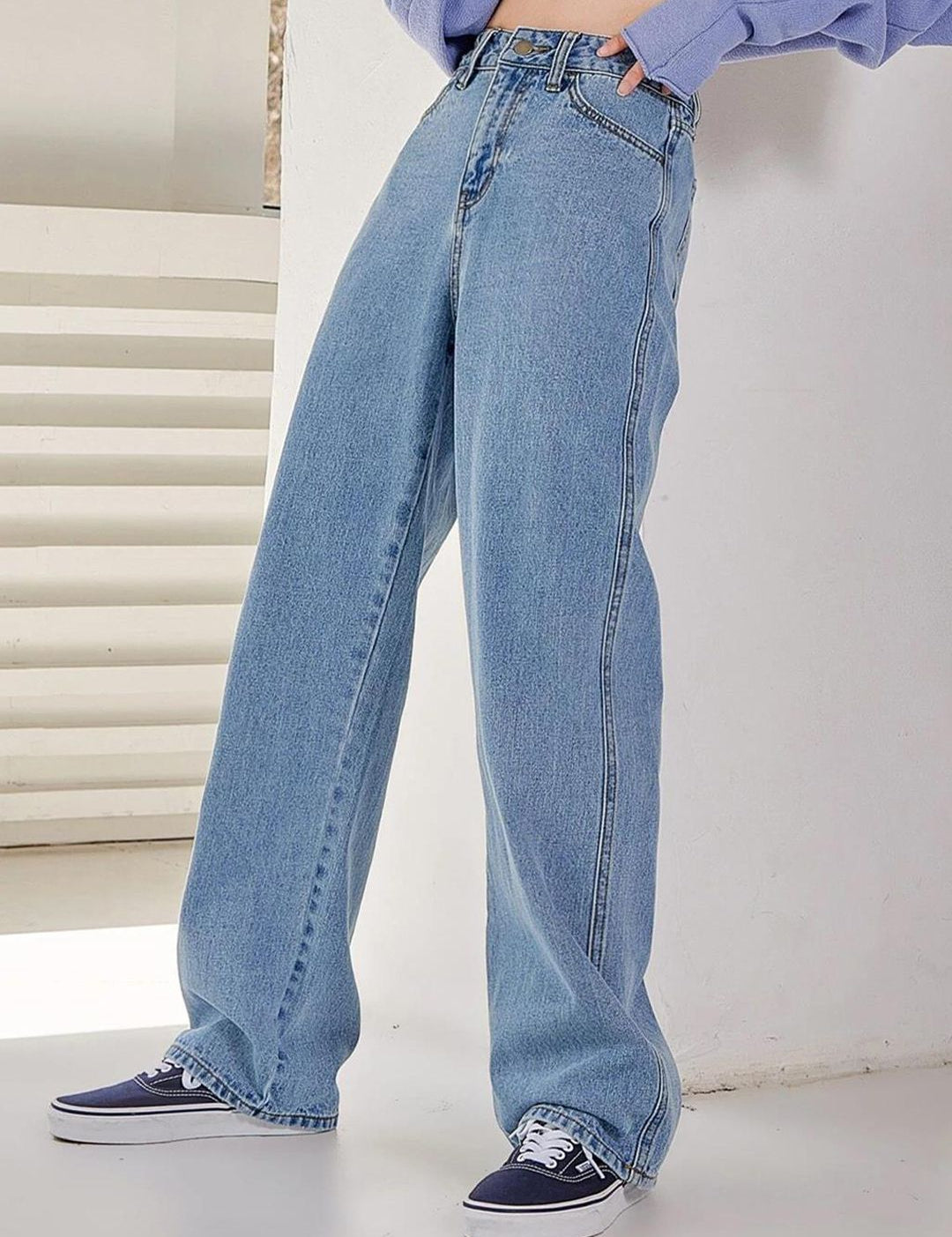 Kotty Women Jean Straight Fit High-Rise Clean Look Stretchable Jeans