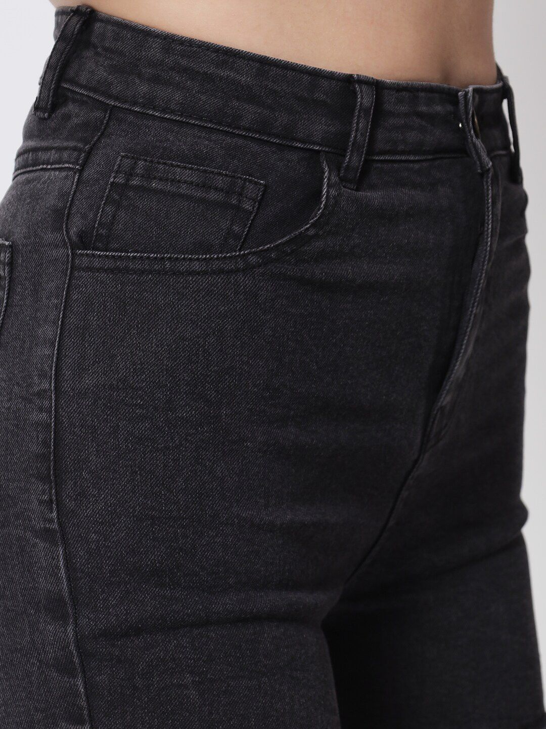 Kotty Women Black High-Rise  Denim Shorts