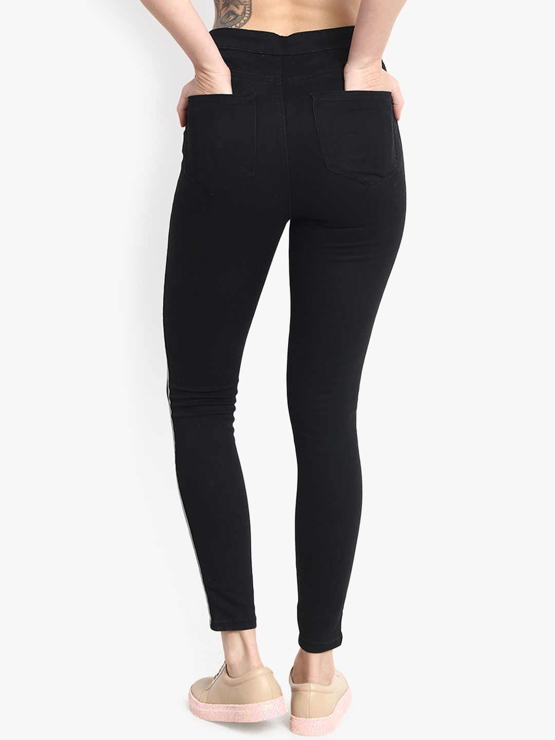 Kotty Women Black Skinny Fit High-Rise Clean Look Stretchable Jeans