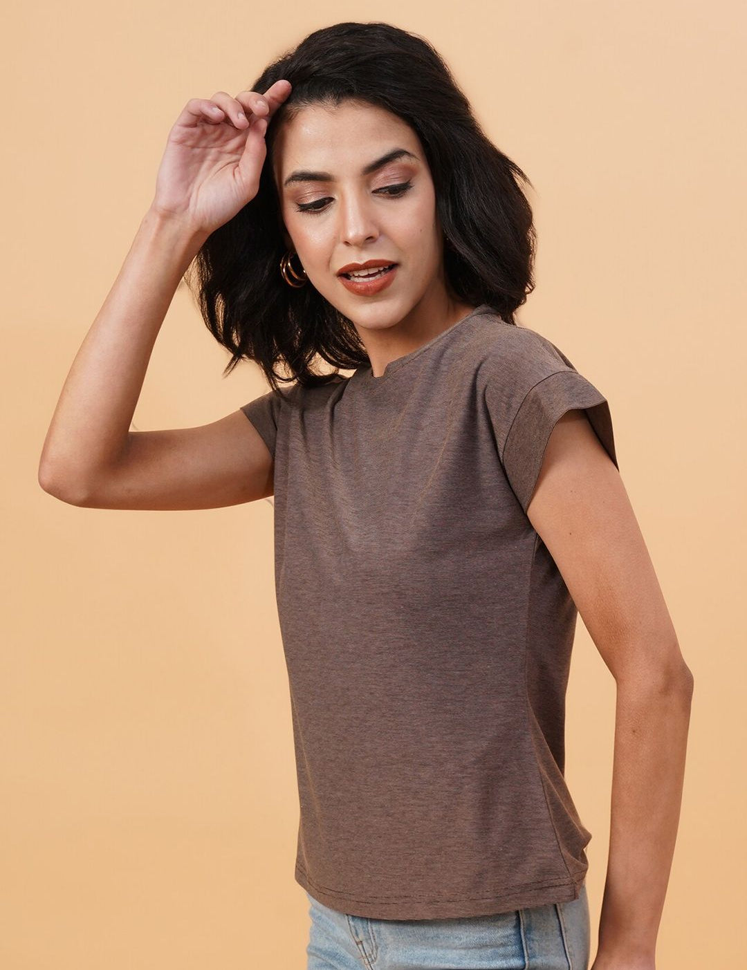 Kotty Women Extended Sleeves Pockets T-shirt