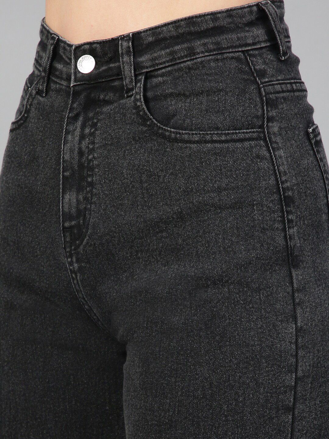 Kotty Women Jean Straight Fit High-Rise Light Fade Stretchable Jeans