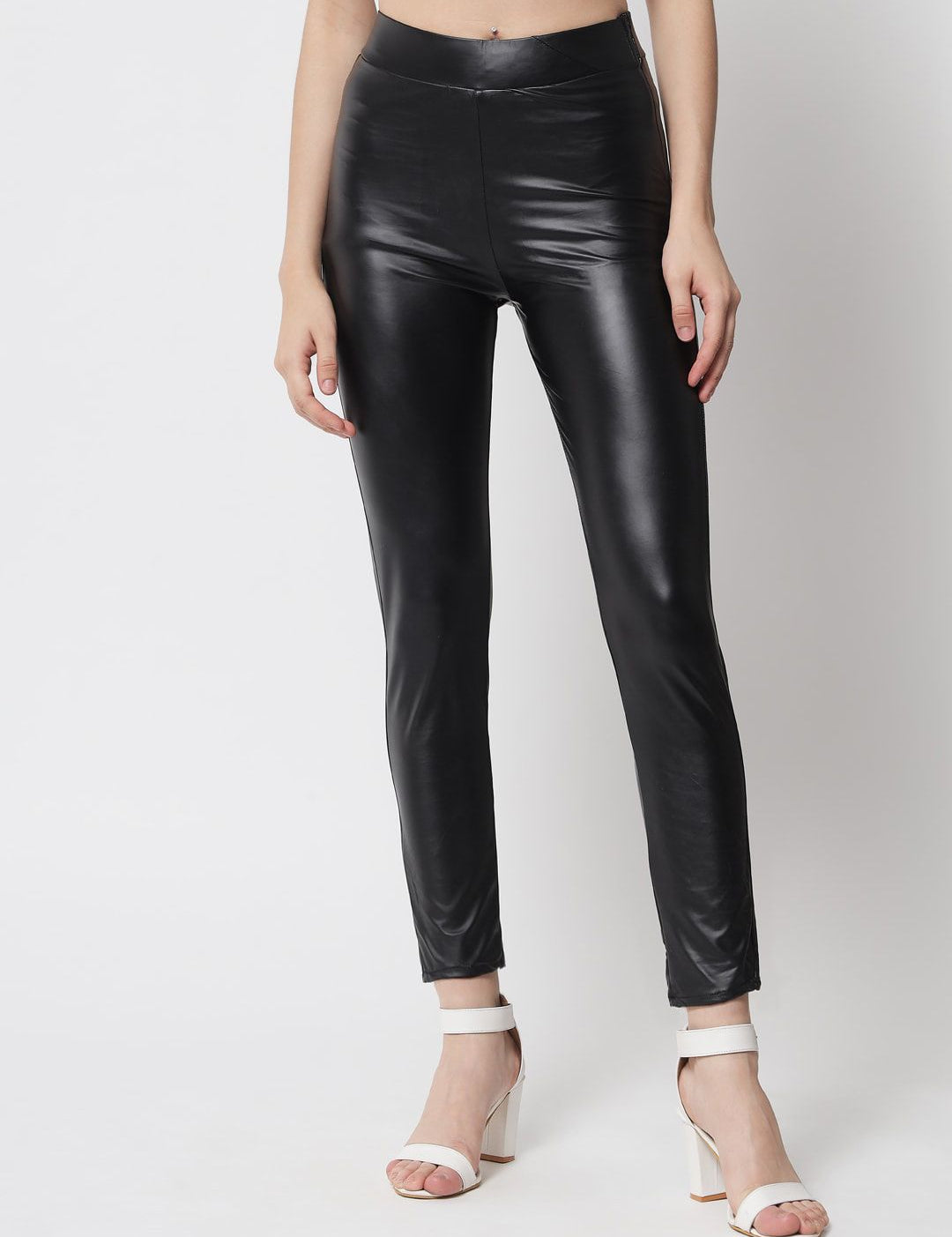 Kotty Women Black Relaxed Skinny Fit Trousers