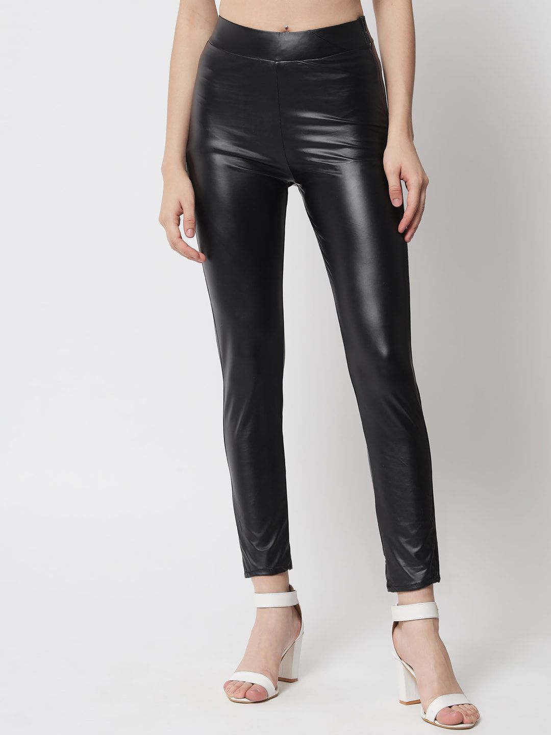 Kotty Women Black Relaxed Skinny Fit Trousers