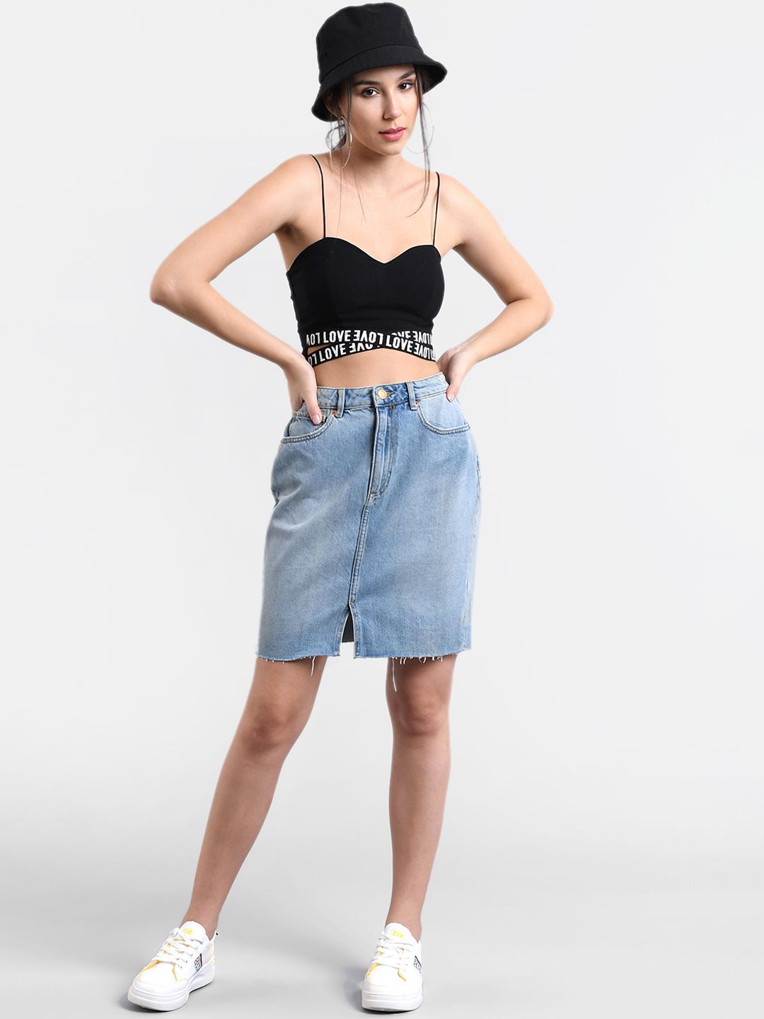 Kotty Women Blue Solid Denim Straight Mini Skirt