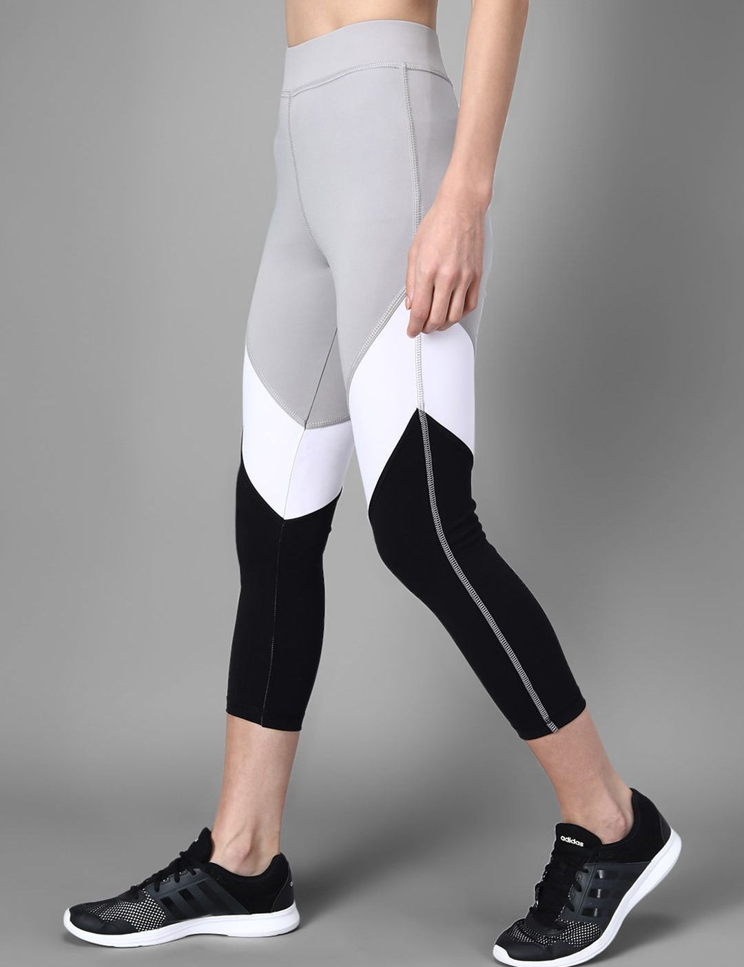Kotty Women Black & Grey Colourblocked Running Tights