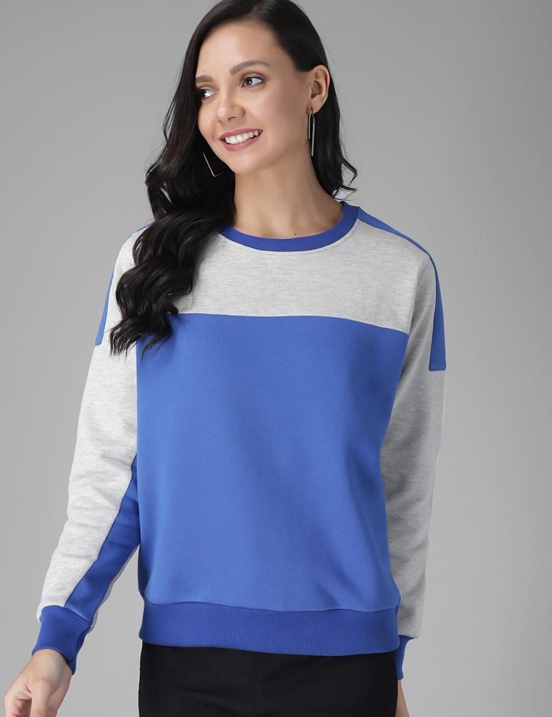 Kotty Women White & Blue Colourblocked Sweatshirt