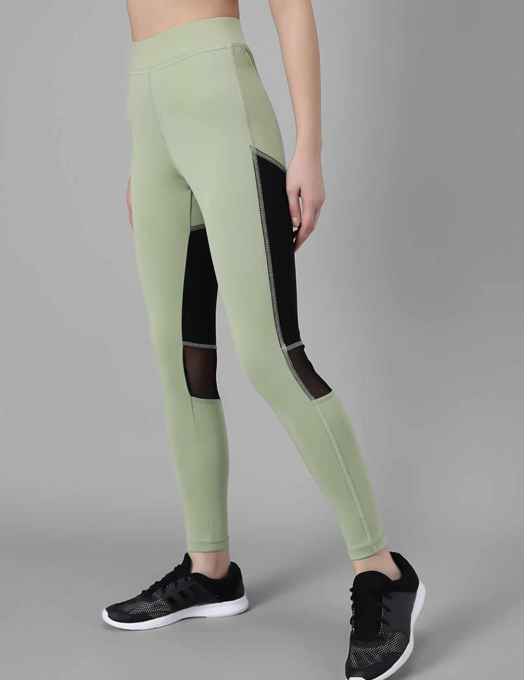 Kotty Women Green Solid Training Tights