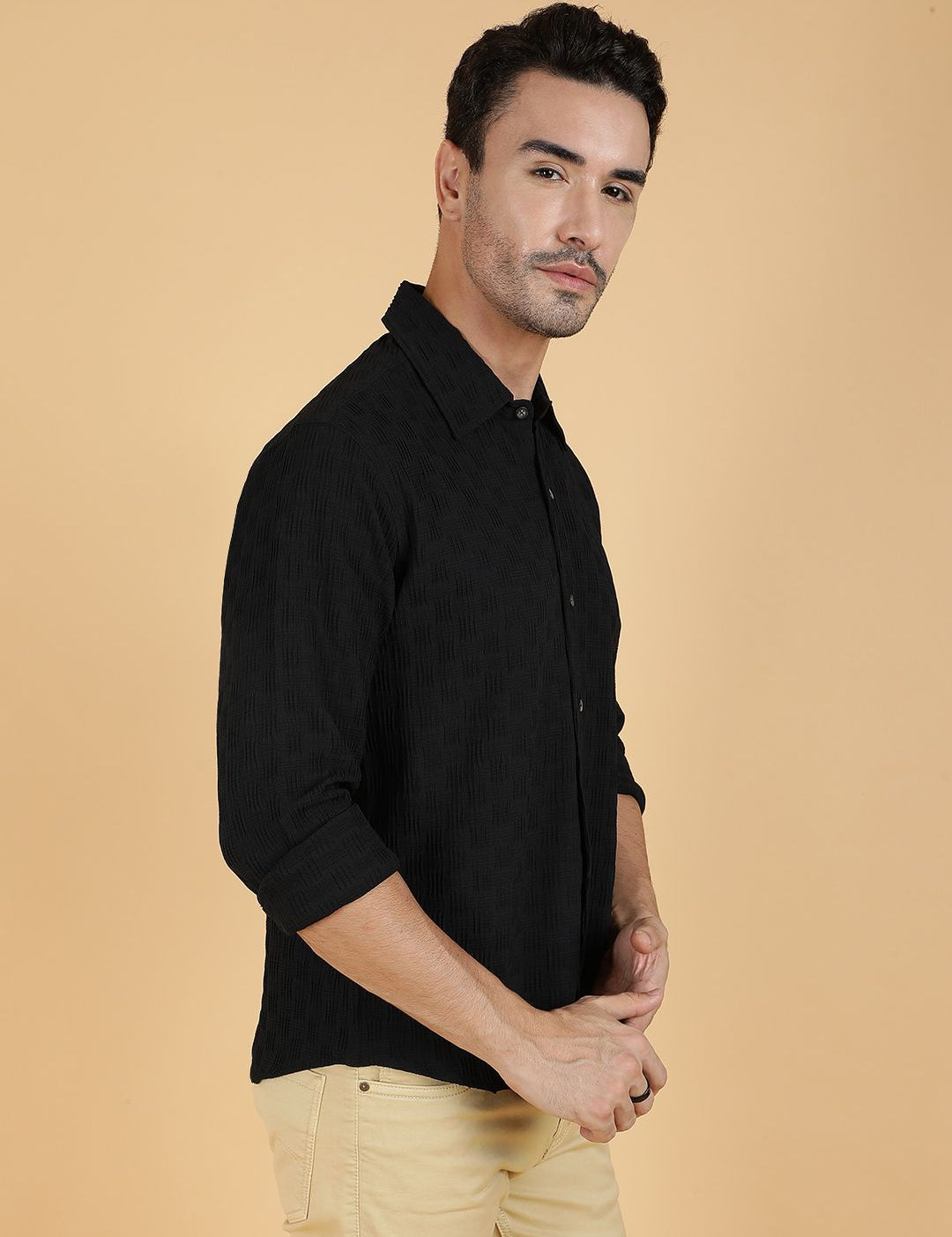 Kotty Men Relaxed Spread Collar Textured Casual Shirt