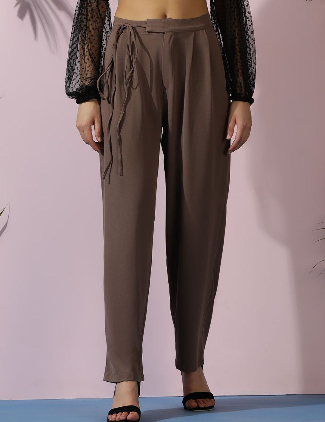 Kotty Women Solid Relaxed Straight Fit High-Rise Easy Wash Pleated Trousers