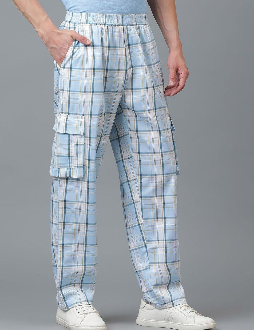 Kotty Men Checked Relaxed Low-Rise Easy Wash Trousers