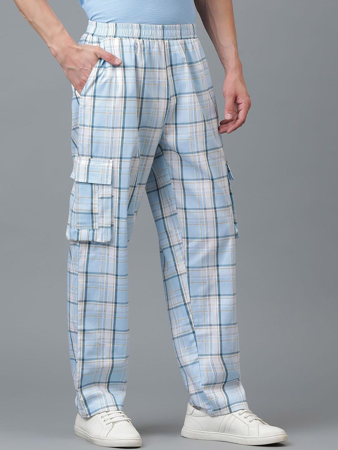 Kotty Men Checked Relaxed Low-Rise Easy Wash Trousers