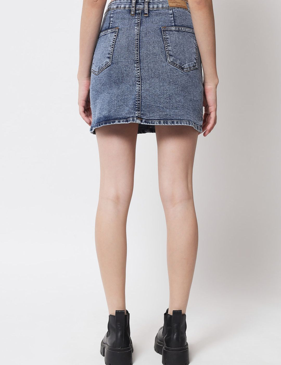 Kotty Women Blue Solid Straight Denim Skirt